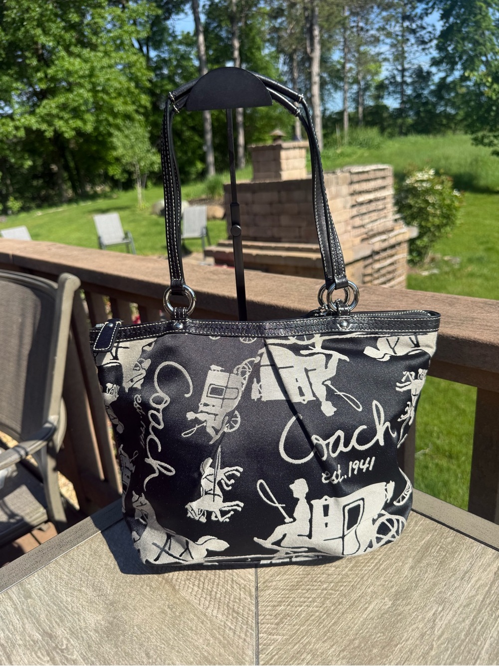 EUC Vintage Coach Horse and Carriage Tote Bag Heritage Collection - Picture 3 of 8